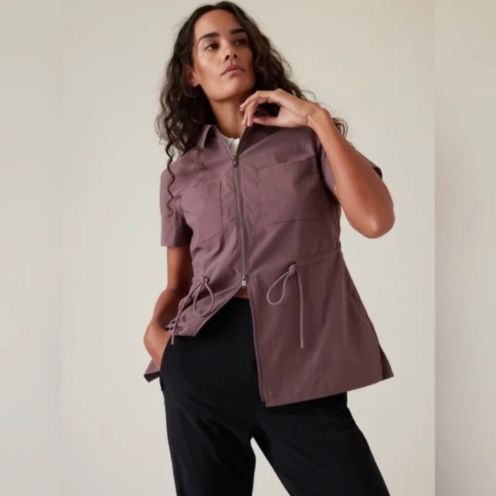 Athleta Advantage Cinch Tee Top  jacket Abrasion Resistant UPF Purple L nurse